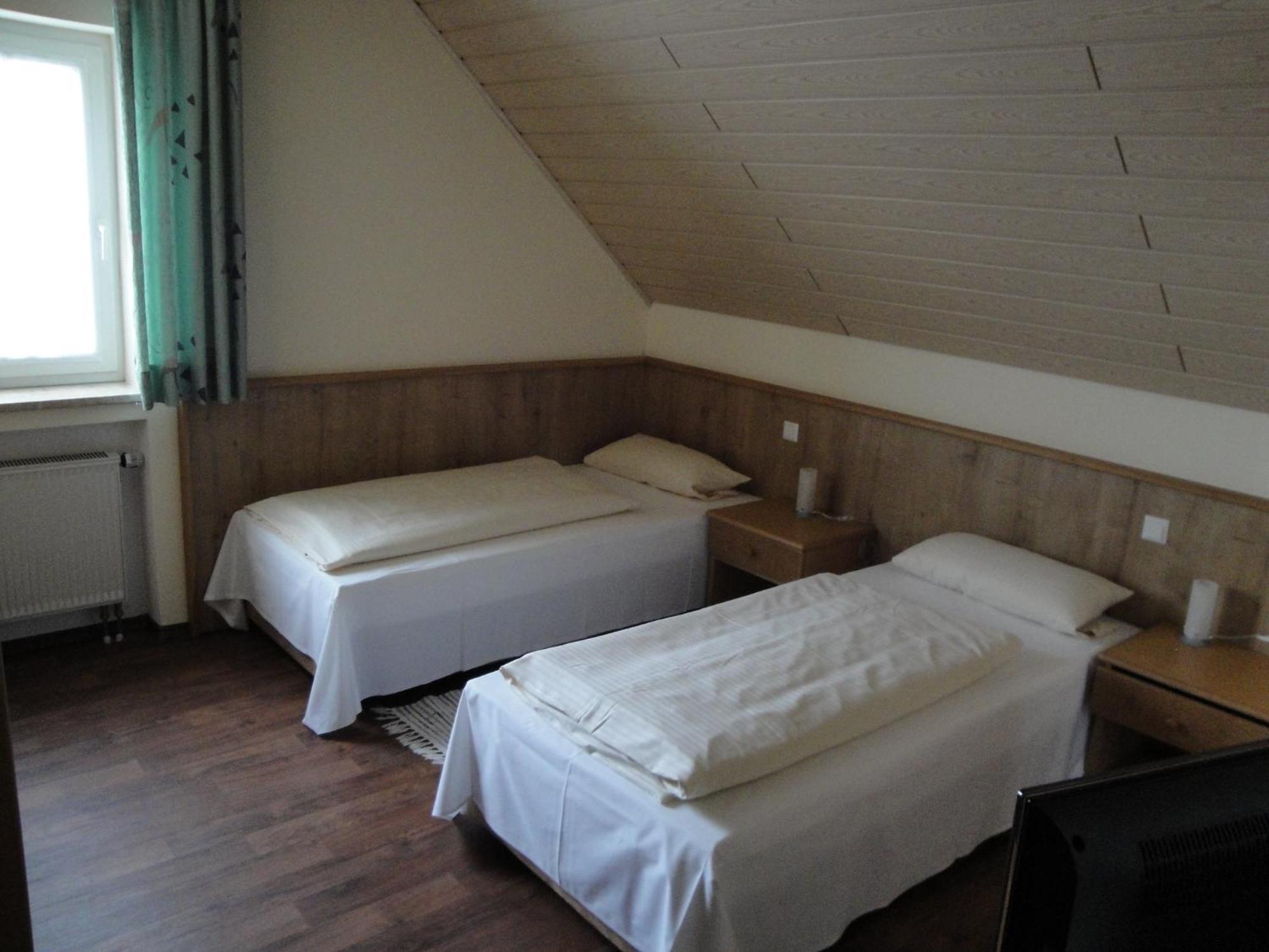 Gasthof Zum Ochsen Waldstetten  Buitenkant foto